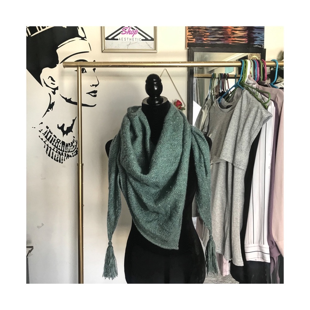 Triangle Scarf